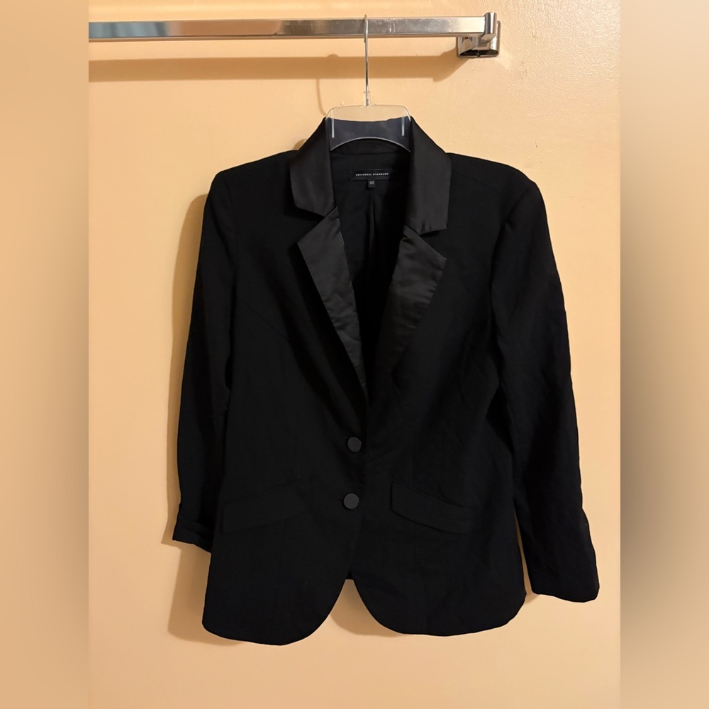 Goop x Universal Standard Black Wool Satin Lapel Blazer